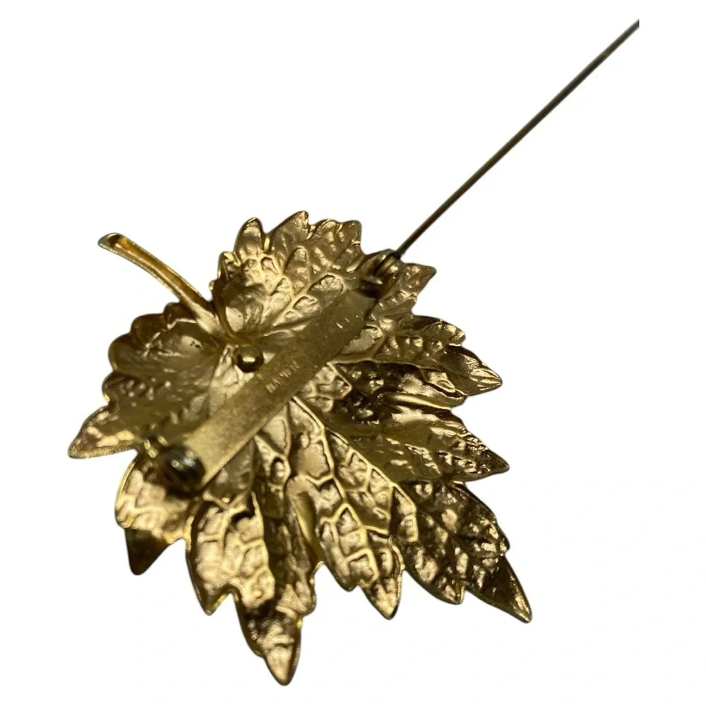 Vintage Napier Leaf Brooch​ - Picture 2 of 8